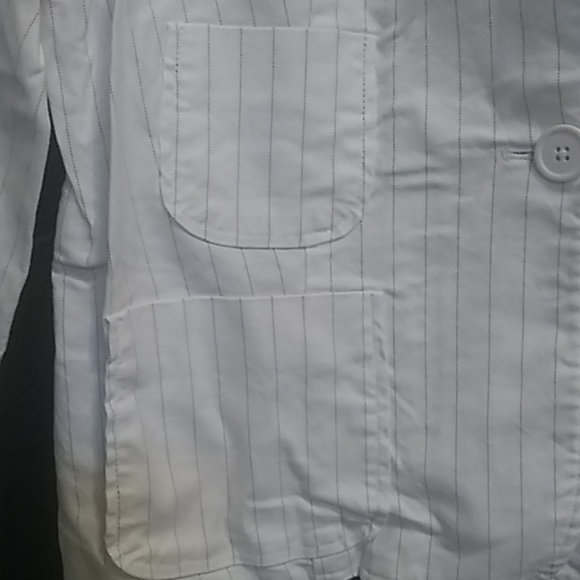 Ladies mossimo stripes suit - Picture 3 of 8